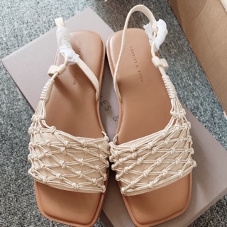 Sandal cnk