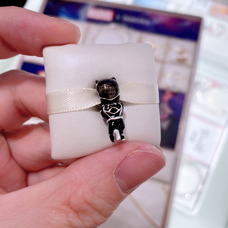 Vòng Tay Chuỗi Hạt Hình Báo Đen Phong Cách Avengers Độc Đáo