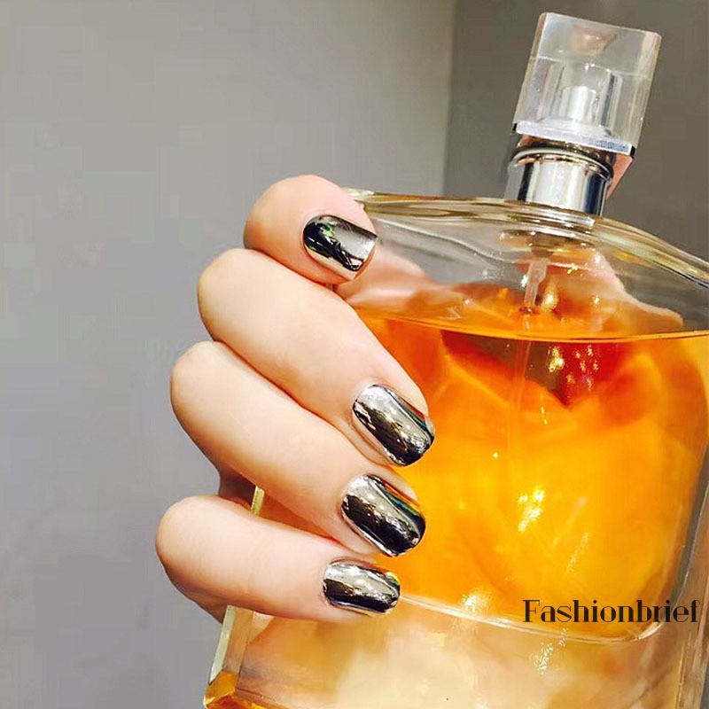 [Hàng mới về] Set 24 móng tay giả ánh kim loại phong cách punk cá tính đầu tròn cho nữ