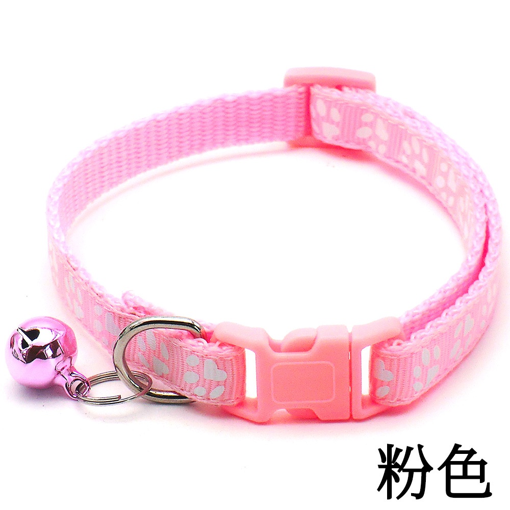 Vòng cổ lục lạc cho chó được làm bằng vải dù chất lượng cao thiết kế bền đẹp, làm cho vật nuôi của bạn đáng yêu