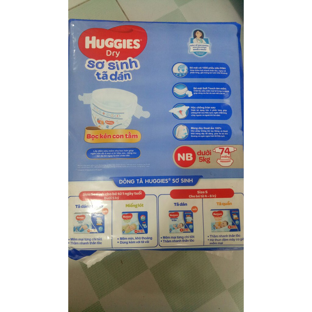 TÃ DÁN SƠ SINH Huggies NB 74 miếng