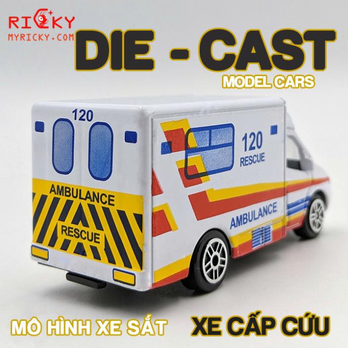 Mô hình xe cứu thương chạy trớn DIE-CAST