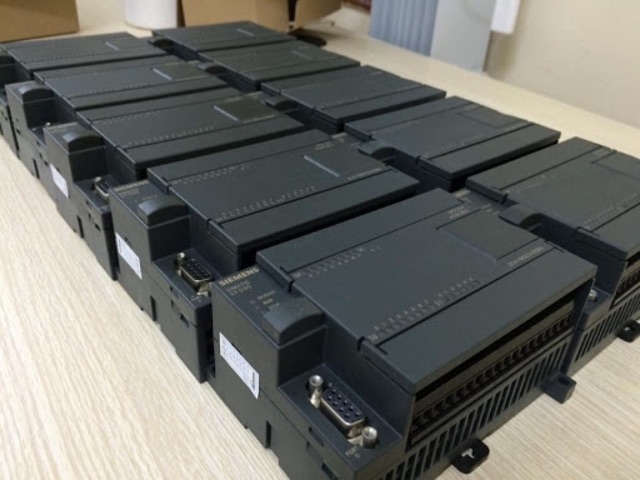 Bộ điều khiển PLC S7-200