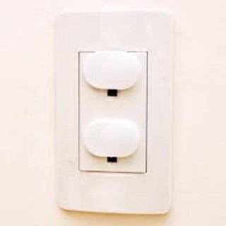 Nút bịt ổ điện 2 chân an toàn cho bé combo