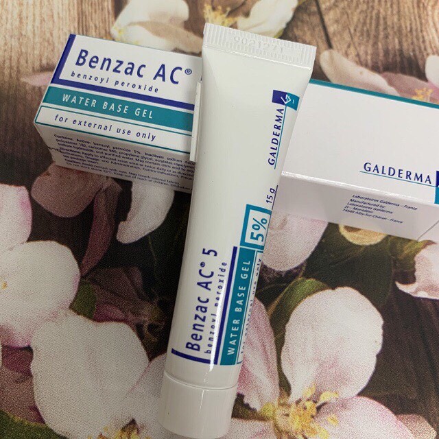 Kem Giảm Mụn Vitara Acnetin A Tretinoin Cream 0.05%10g