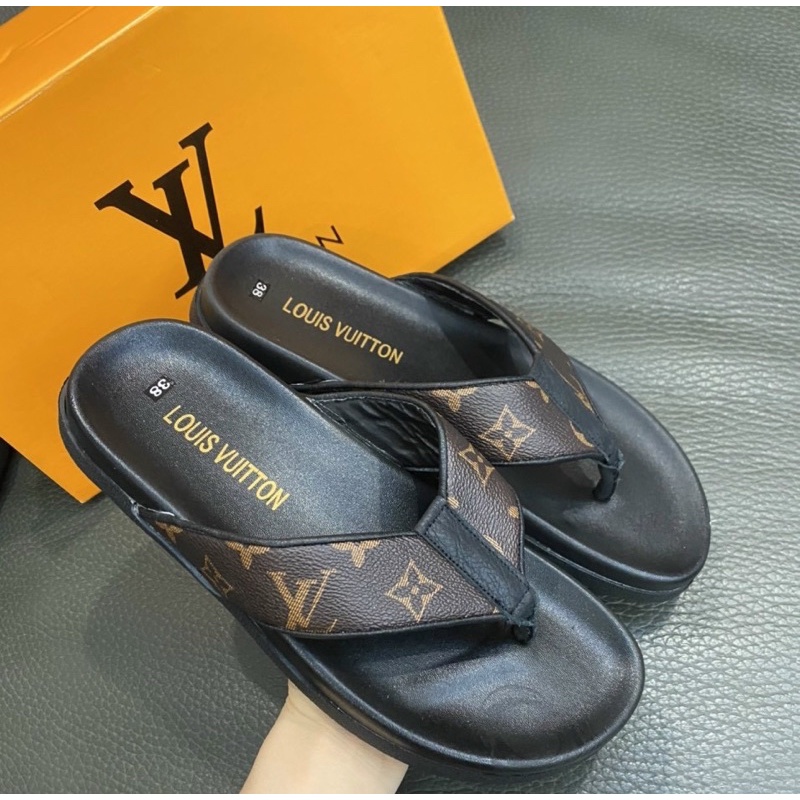 Dép xỏ ngón thời trang nam có hoạ tiết logo kẻ chìm, Dép tông mùa hè phong cách giới trẻ btshop từ 38 đến 42