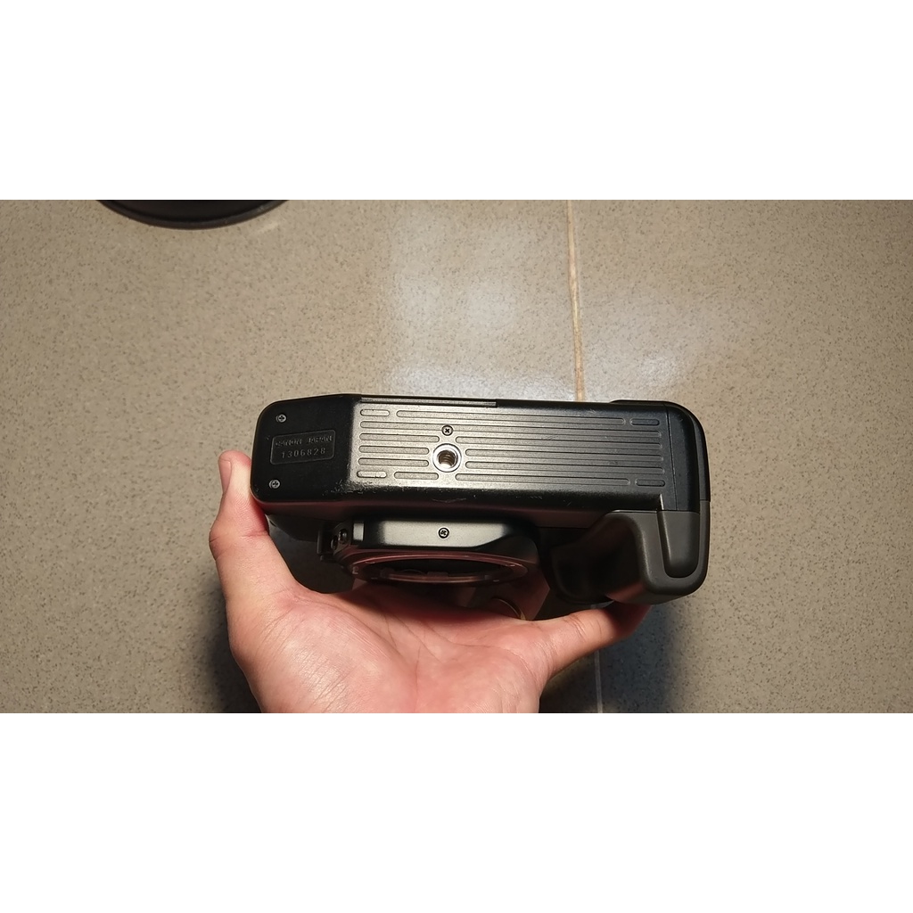 MÁY ẢNH FILM CANON 650 EOS