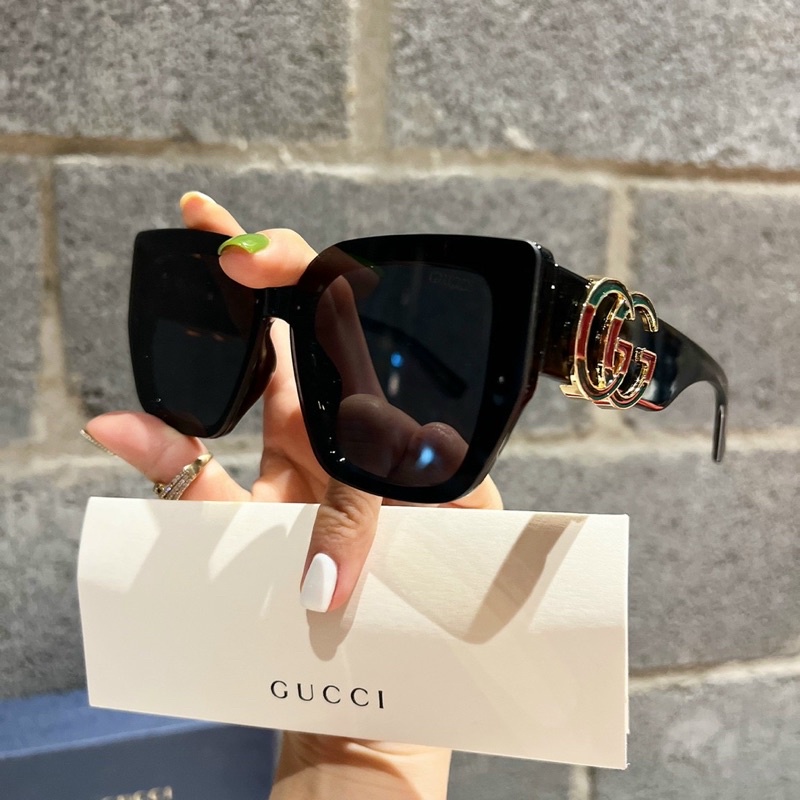 Kính Hiệu !Gu!ci! chữ Gc vuông màu đen trắng mẫu mới 2022