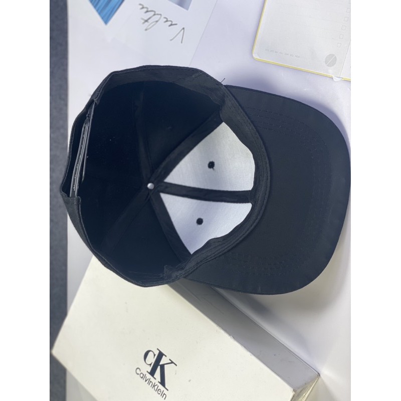 Mũ snapback đen trơn cực chất thời trang nam