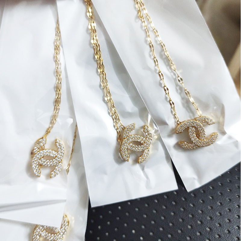 Dây Chuyền Titan Ko Rỉ Mặt Đính Đá Nhân Tạo TT 4133