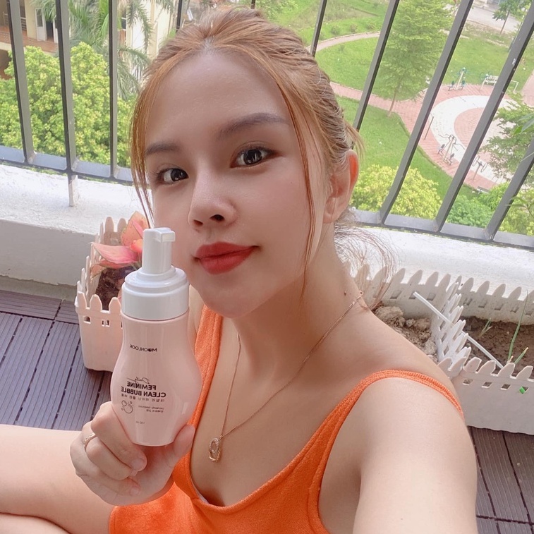 MoonLook Daily Feminine Clean Bubble - Dung Dịch Vệ Sinh Bọt Tuyết Hàn Quốc
