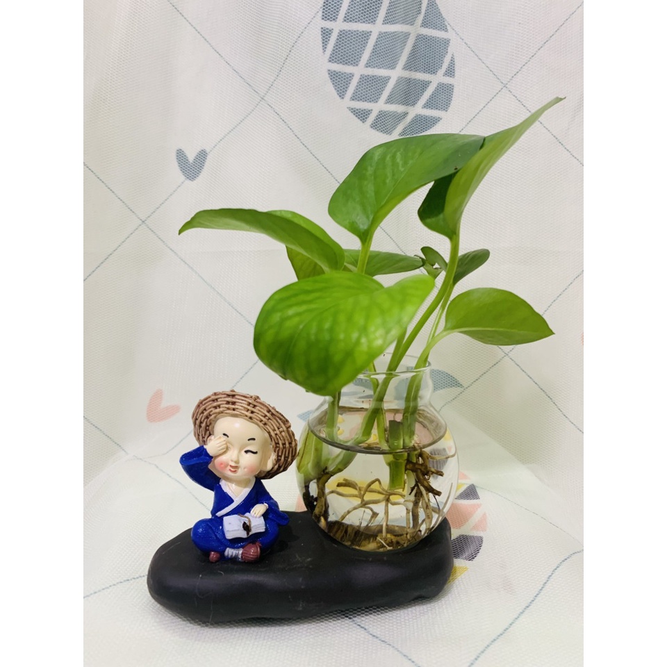 Bộ tượng 4 chú tiểu tứ không đội nón kèm lọ hoa thủy tinh trồng cây ,nuôi cá