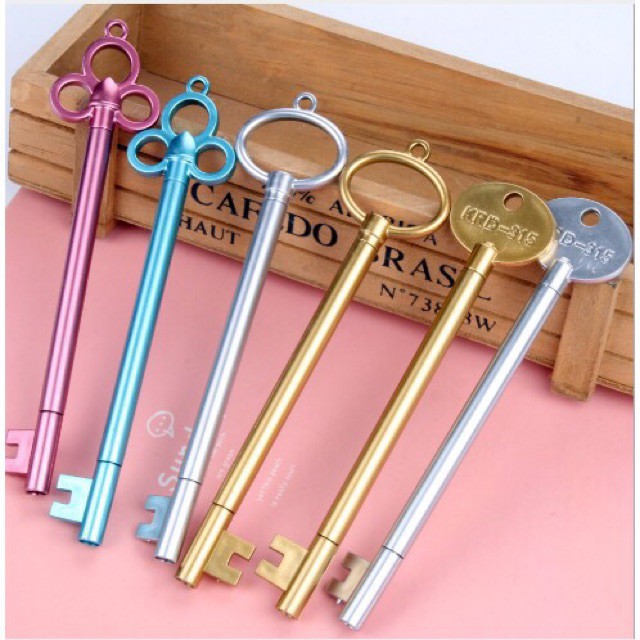 Bút bi nước chìa khóa độc lạ - Bút bi mực đen