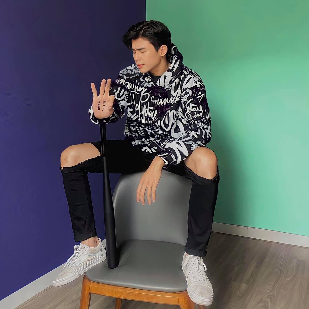 Áo khoác hoodie unisex Clownz Graffiti Over Print vải nỉ bông, form rộng unisex | BigBuy360 - bigbuy360.vn