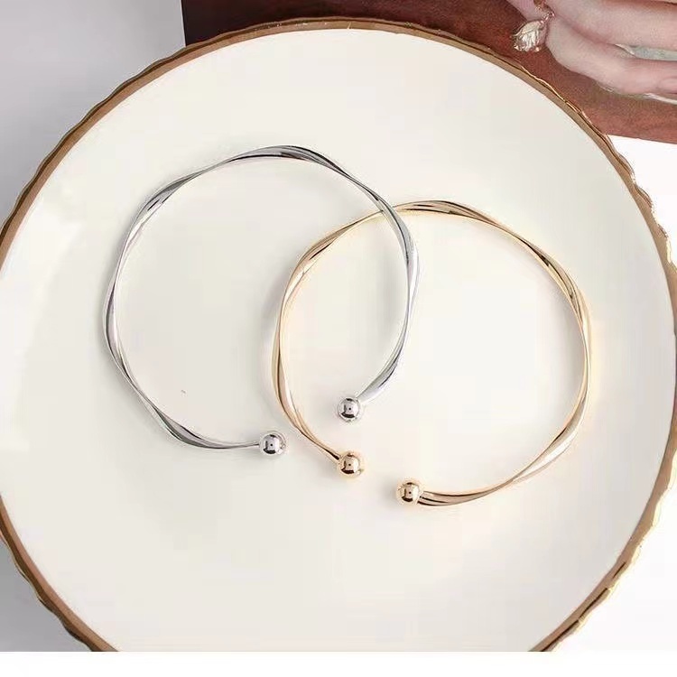  Vòng tay nữ thiết kế đơn giản thời trang phong cách Hàn Quốc | BigBuy360 - bigbuy360.vn