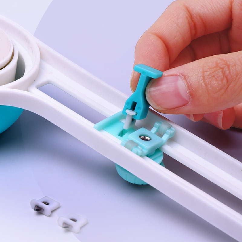 Bộ Dụng Cụ Cắt Giấy Với 3 Lưỡi Dao Tròn Và Thẻ Giấy Dành Cho Trẻ Em DIY