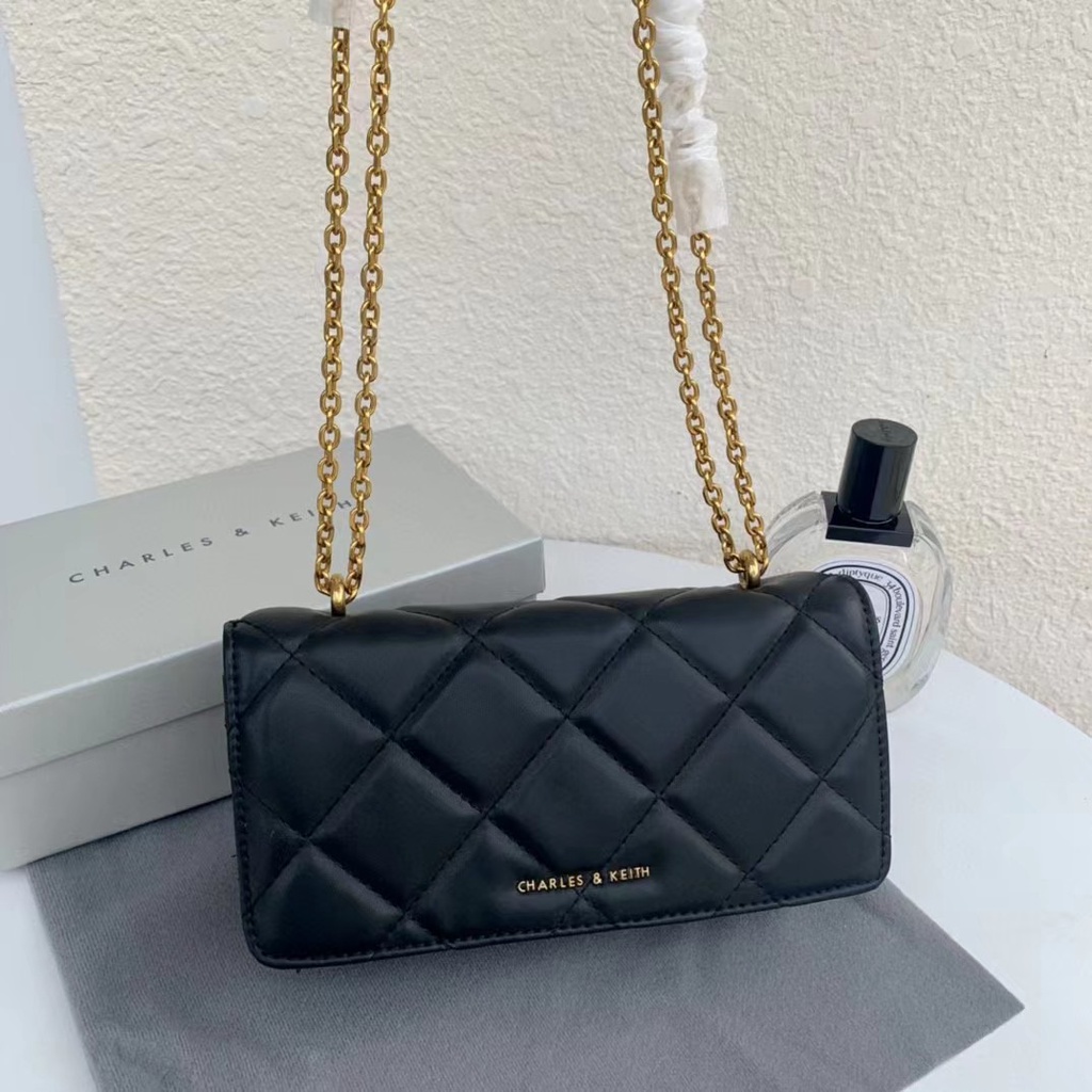 Ví Cầm Tay Phối Dây Xích Họa Tiết Tranh Sơn Dầu Dễ Thương Cho Nữ 10680924