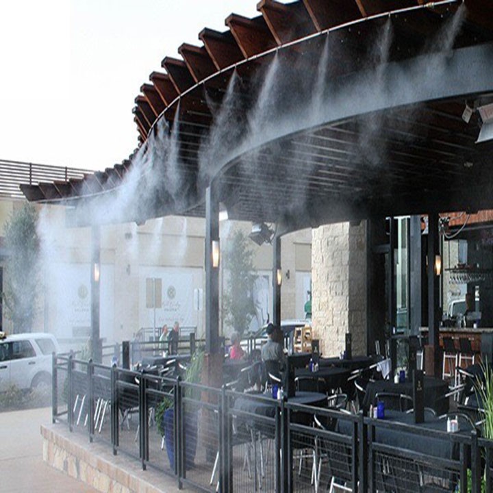 Trọn bộ hệ thống phun sương làm mát quán ăn, cafe gồm 20 đầu phun, bơm HAWIN 2600 kèm đầy đủ phụ kiện