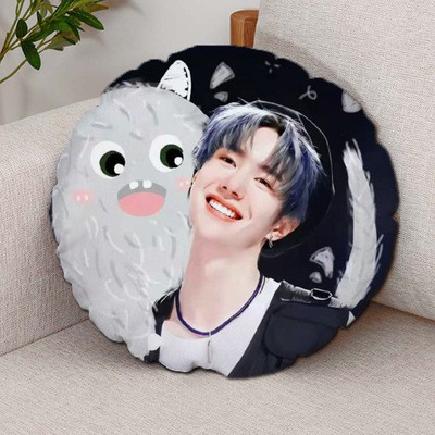 Gối Ôm, Gối Tròn, Cao Cấp In Hình Vương Nhất Bác Wang Yibo kích thước 35*35CM [KÈM QUÀ]