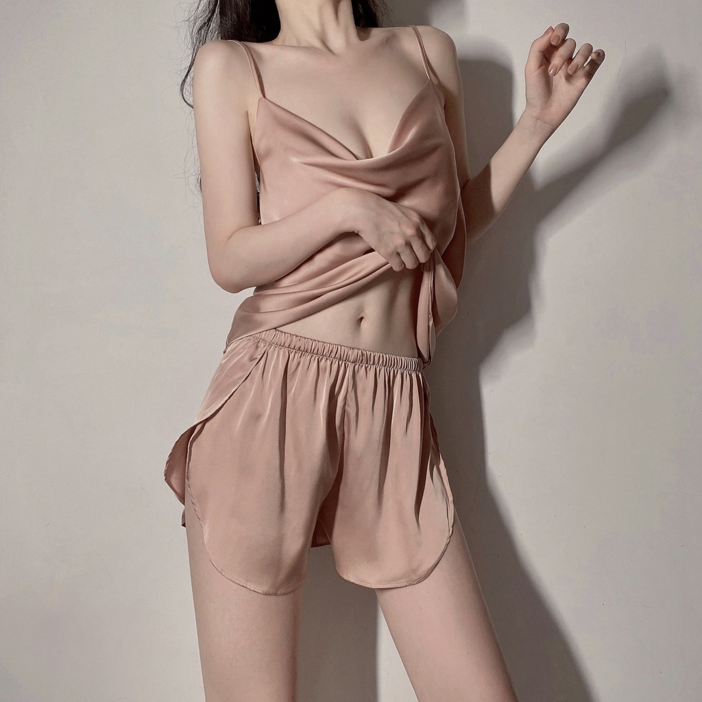Bộ Đồ Ngủ Áo Hai Dây + Quần Short Chất Lụa Thời Trang Mùa Hè Quyến Rũ Cho Nữ