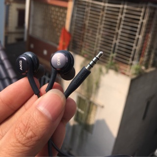 TAI NGHE AKG S8 CHÍNH HÃNG