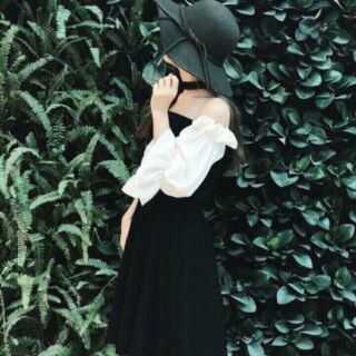 Đầm trễ vai