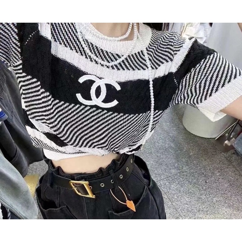 Áo len mongtoghi kẻ cổ tròn