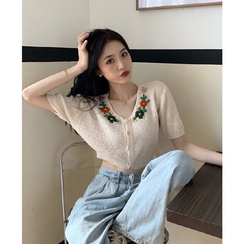 Áo Len Croptop Thêu Hoa, Áo Len Cọc Ngắn Tay Thời Trang Điệu Đà Nữ Tính Cho Chị Em | BigBuy360 - bigbuy360.vn