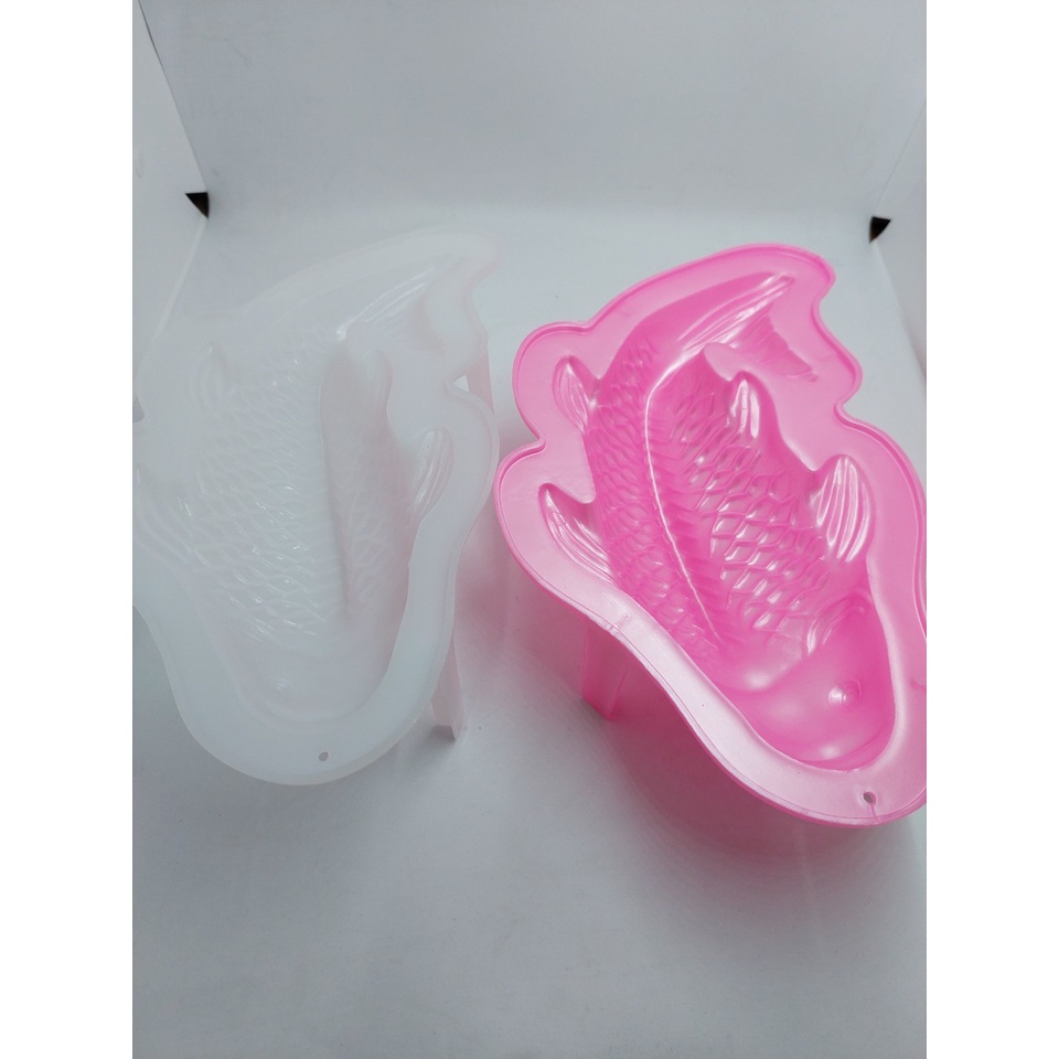 Khuôn Cá Chép Nhựa Có Chân Kích Thước 20 – 26 cm