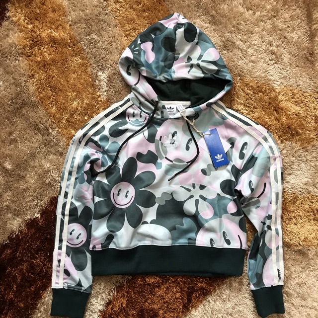 Áo Hoodie nữ có nón