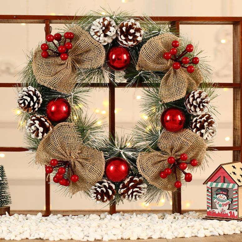 Vòng nguyệt quế trang trí Noel