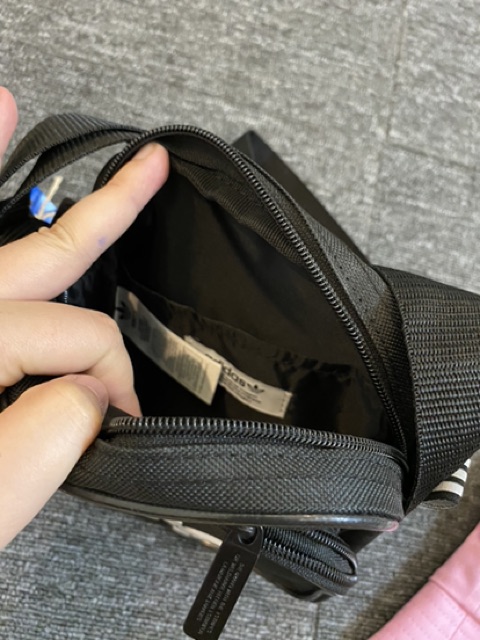 Túi đeo chéo unisex - hàng sẵn | BigBuy360 - bigbuy360.vn