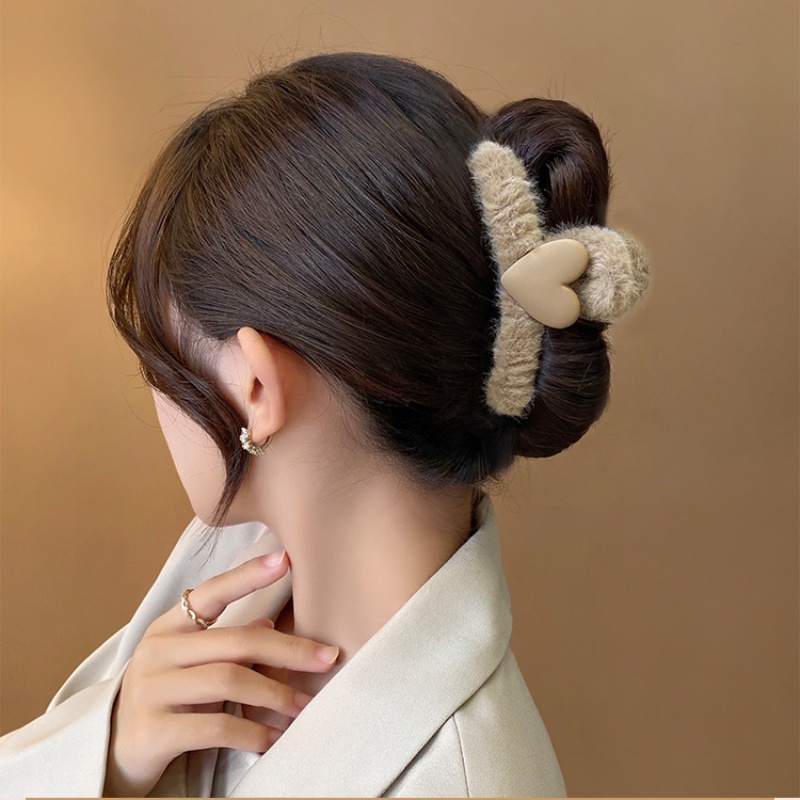 Kẹp Tóc Hình Cá Mập Màu Cà Phê Dễ Thương Cho Bé Gái