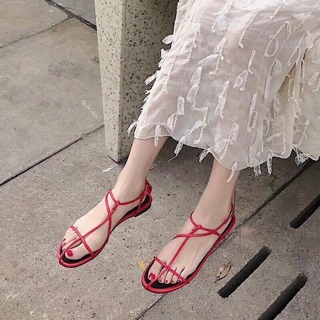 Sandal dây mảnh