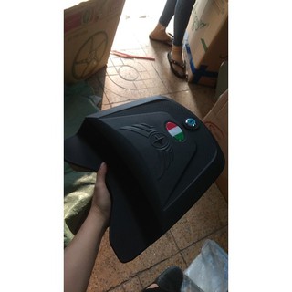 Thùng givi giữa exciter 135 150 và winner winner x