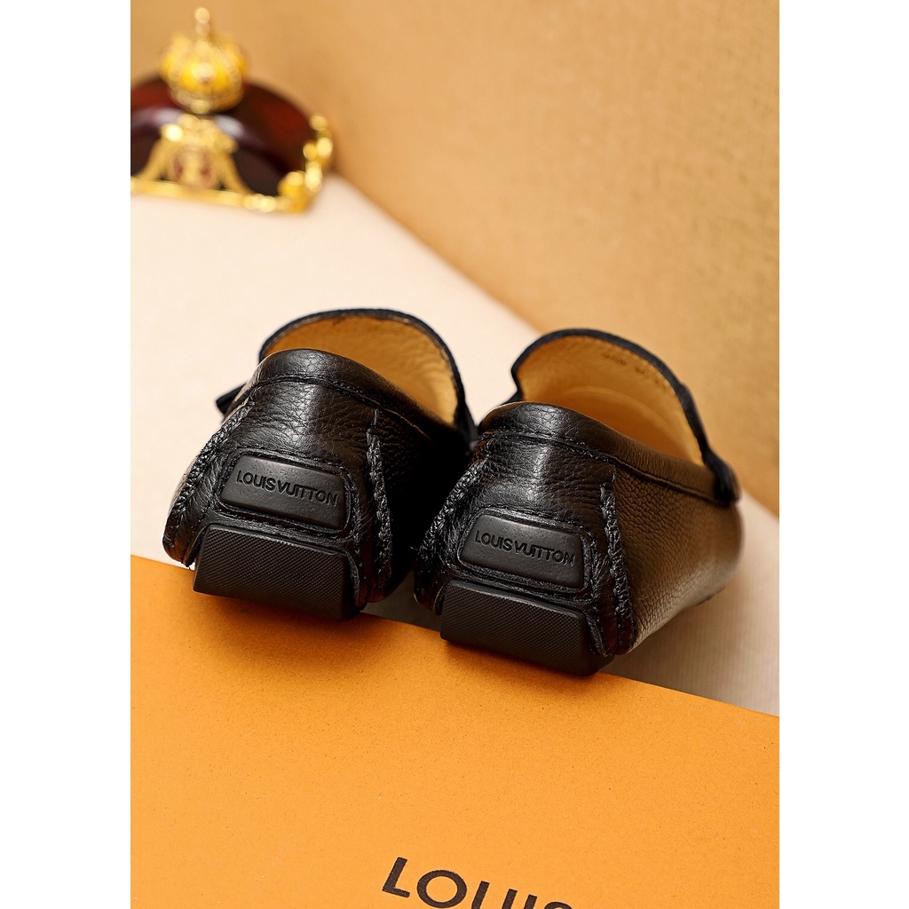 Giày lười nam da thật cao cấp da Louis Vuitton LV thiết kế mũi vuông mang đến sự sang trọng