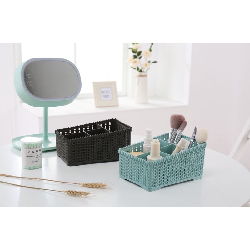 Hộp Đựng Đồ Trang Điểm / Đồ Dùng Để Bàn Bằng Nhựa Bốn Ngăn Tiện Dụng Cho Nhà Tắm / Văn Phòng