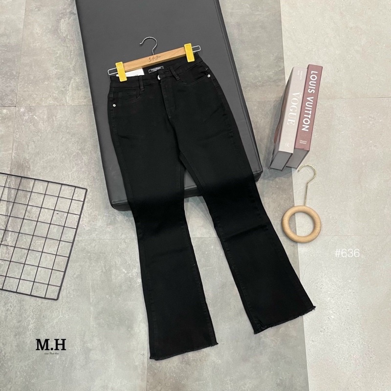 Quần bò ống loe