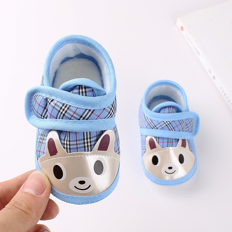 Giày cotton mềm mại in họa tiết hoạt hình dễ thương dành cho bé sơ sinh 0-18 tháng tuổi