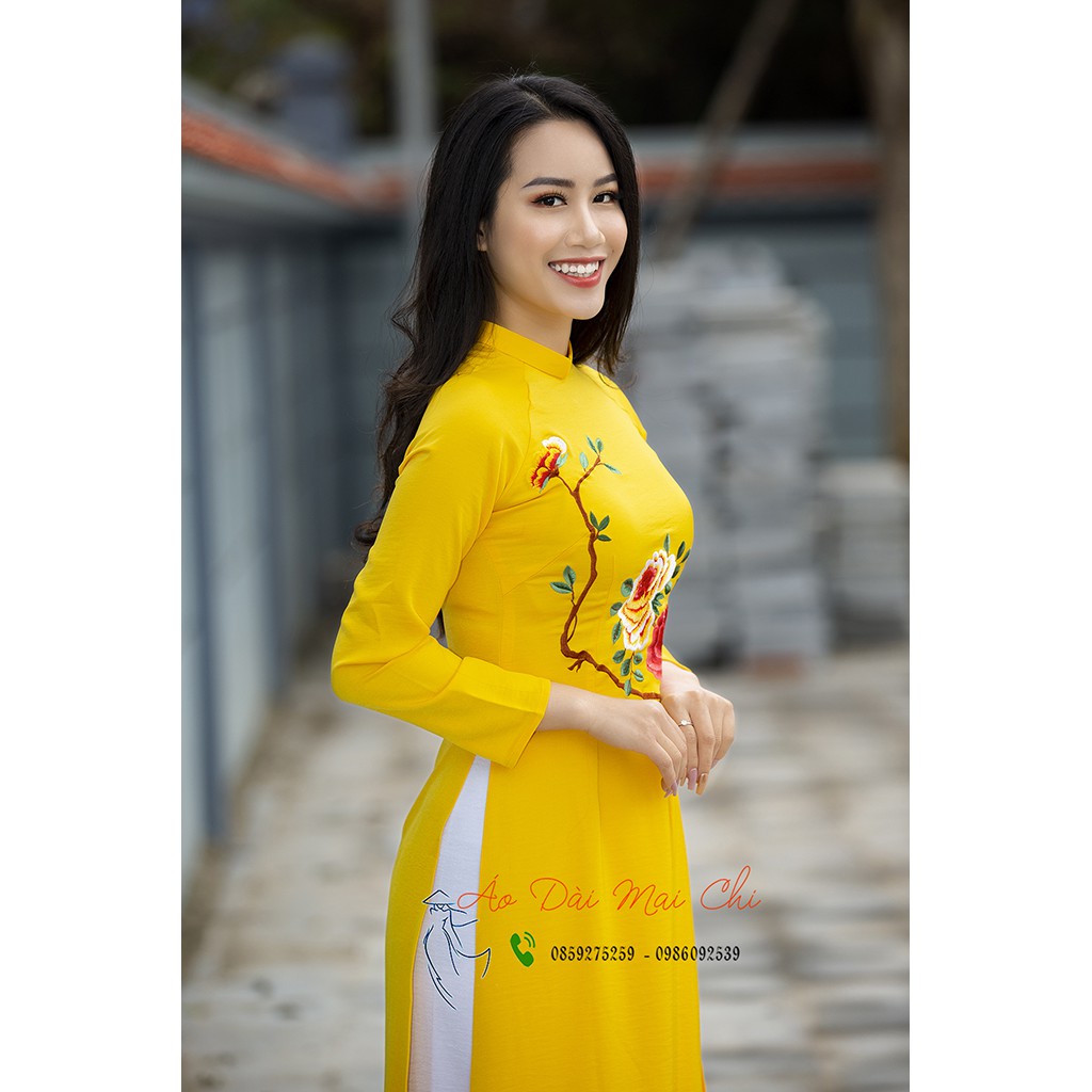 Bộ áo dài may sẵn chất liệu lụa Tây thi cao cấp thêu lắc tay - Màu vàng