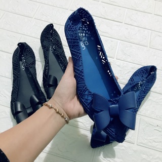 Búp bê nhựa đi mưa siêu xinh