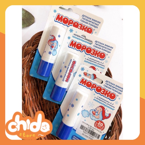 Son dưỡng môi cho bé ông già tuyết Nga