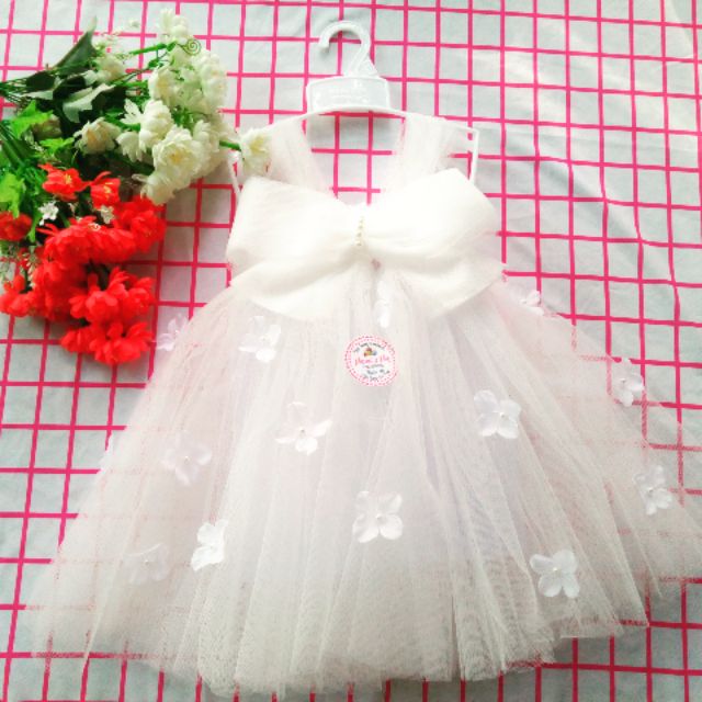 Đầm công chúa hoa rơi