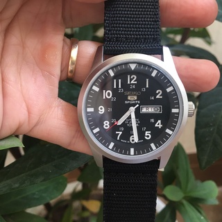 Đồng hồ nam Seiko 5 Quân Đội dây dù