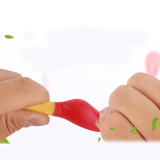 Thìa ăn dặm báo nóng