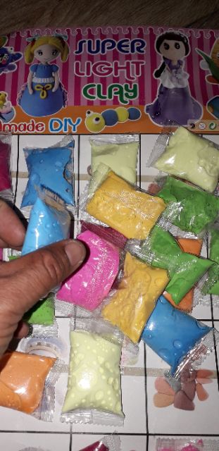 Combo 20 túi đất sét nặn nhiều màu có trọng lượng 200g