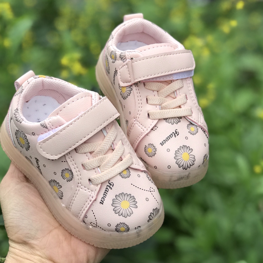 giày bé gái Giầy thể thao HOA CÚC có đèn LED cho bé trai và bé gái từ 1 tuổi mã mới hoacuc8806 ẢNH THẬTgiày bé gái Giầy