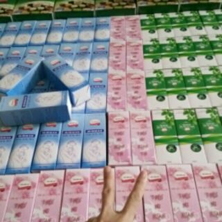 DUNG DỊCH VỆ SINH PHỤ NỮ THIẾU NỮ XUÂN THÌ