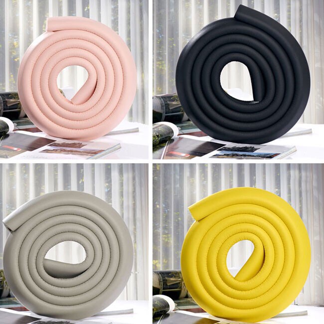 Cuộn dây xốp bọc cạnh bàn giữ an toàn cho bé