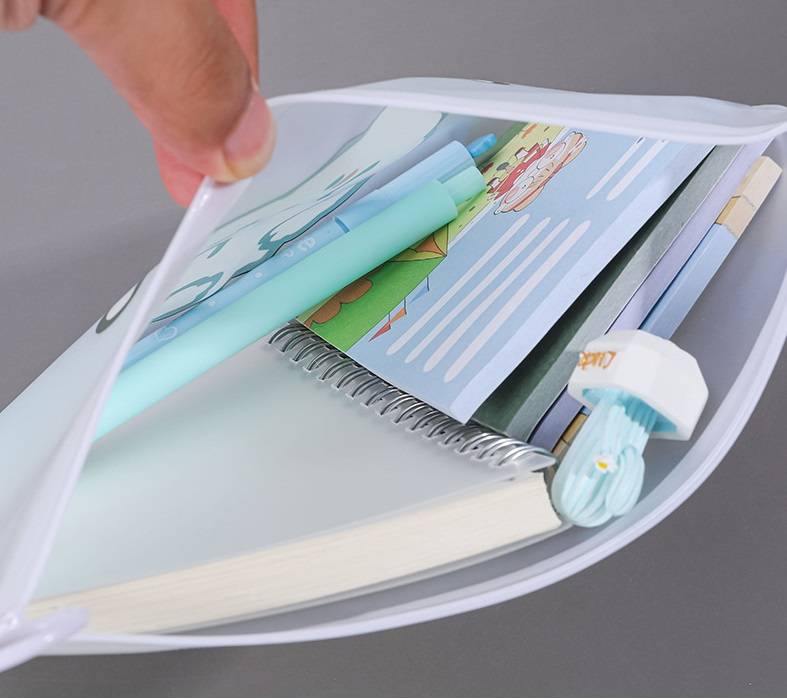 Túi đựng bút đa năng bằng PVC trong suốt hoạ tiết dễ thương cho trường học /văn phòng